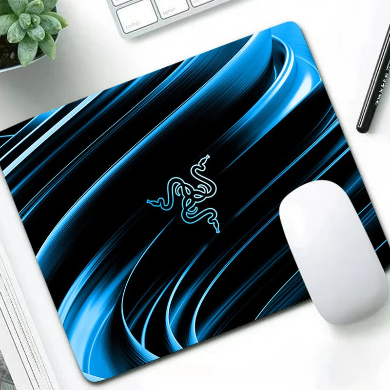 Razer Fashion لوحة ماوس صغيرة ألعاب الكمبيوتر ألعاب الكمبيوتر الديكور ماوس مكتب لنسخ Esports حصيرة مكتبية Mausepad