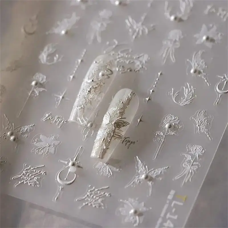 

150 шт. 5D белые рельефные наклейки для дизайна ногтей с бабочками/цветами