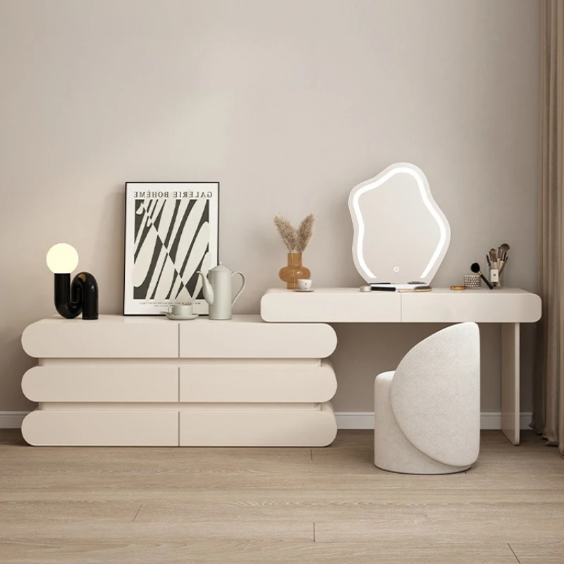 Minimalist Makeup V… - image