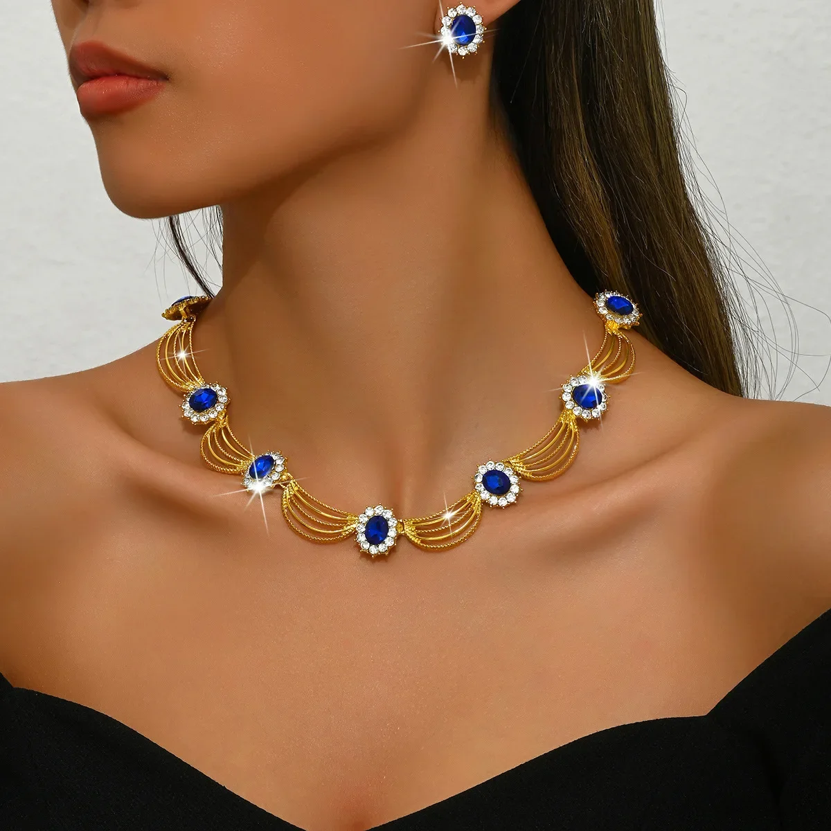 럭셔리 빈티지 목걸이 귀걸이 세트 골드 라인스톤 화려한 크리스탈 목걸이 및 귀걸이 세트 여성용 쥬얼리 액세서리