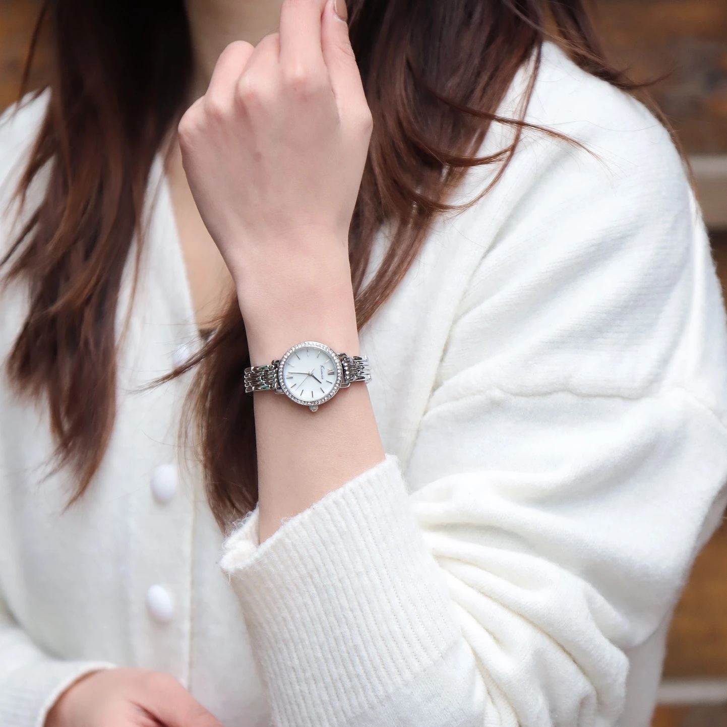 Orologio da donna squisito e piccolo stile Hepburn Orologio al quarzo da ragazza elegante e casual alla moda Orologio da regalo con braccialetto coordinato quotidiano