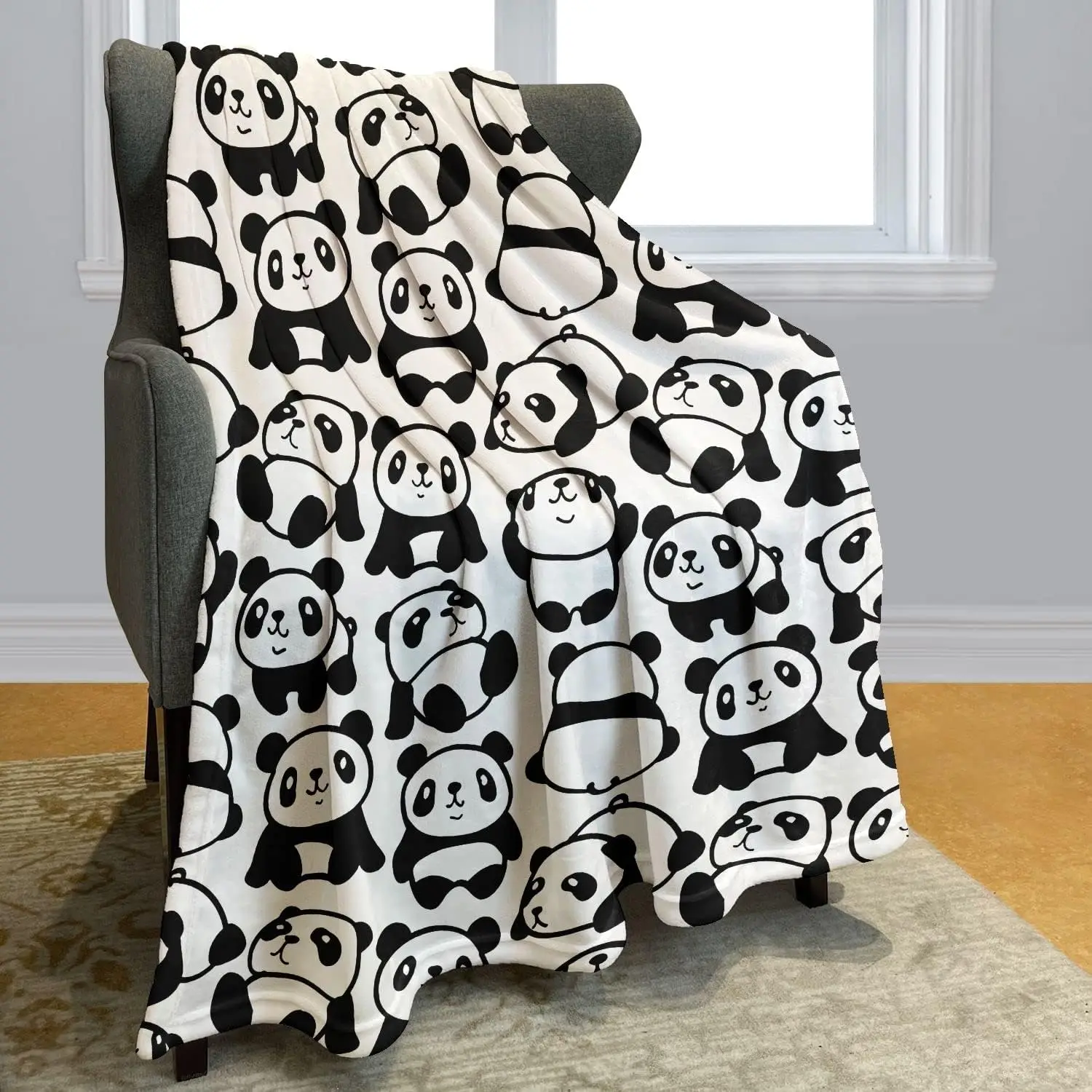 Schwarz-Weiß-Panda-Decke, liegend der kleine Panda ändert verschiedene Positionen, Innen-und Außenbereich,