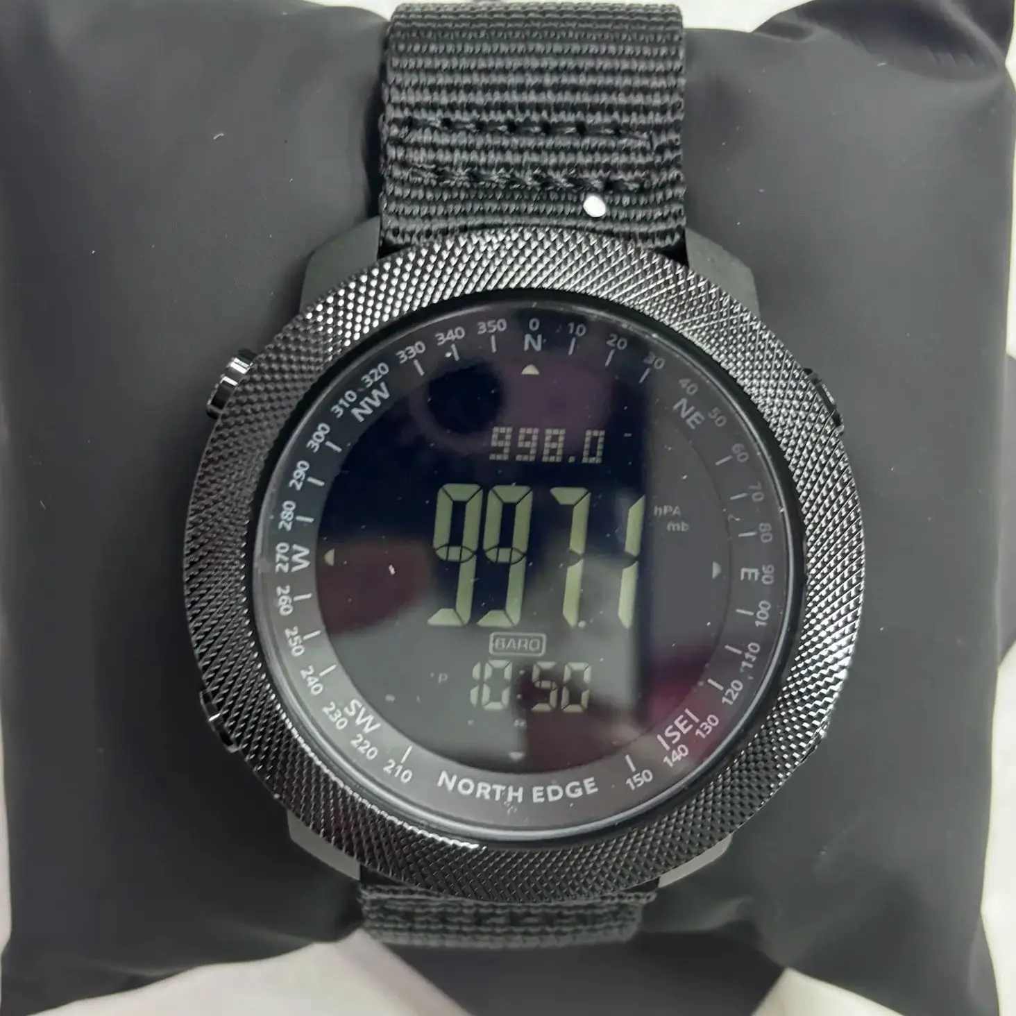 NORTH EDGE APACHE-46 ساعة رقمية للرجال الرياضة العسكرية مقاوم للماء 50 متر مقياس الارتفاع بارومتر البوصلة التوقيت العالمي ساعة اليد على مدار الساعة