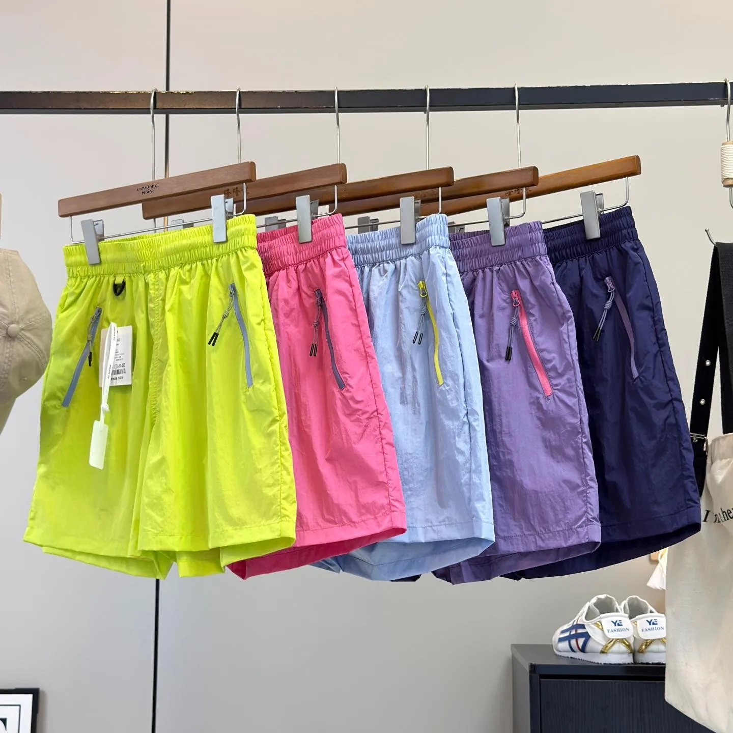 Quick Dry Lightweight Breathable Outdoor Sports Hiking Waterproof Men Women Couples Zipper Shorts Casual Pants High Waist Ela...