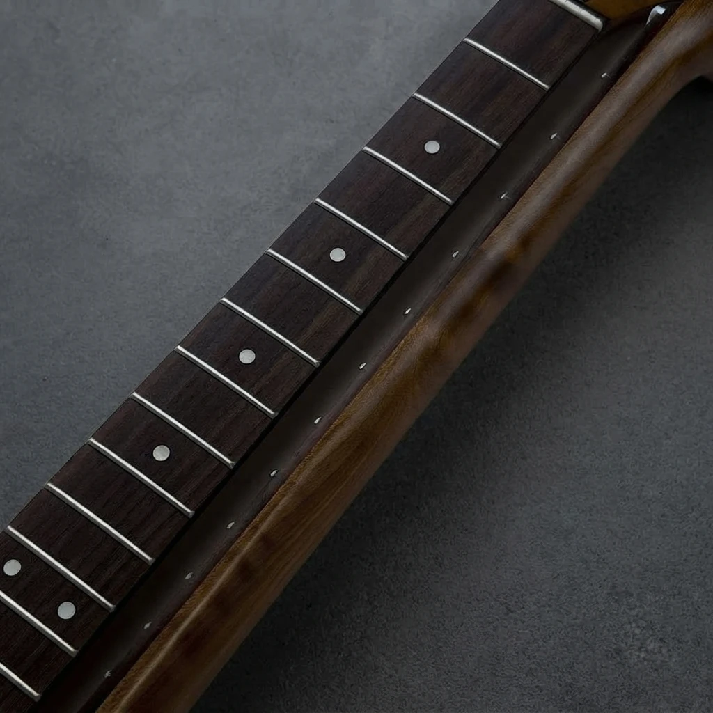 Roasted Construction ST Guitar Neck, Dark Fretboard, 22 Frets, Standard Radius, Gloss Finish, 648mm Scale, 56mm Heel Part