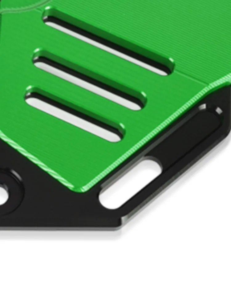 

For Kawasaki Z900 ABS/SE 2017-2018-2019-2020-2021-2022-2023 Motorcycle Accessories FootPeg Footrest Rear Set CNC Aluminum Z900SE