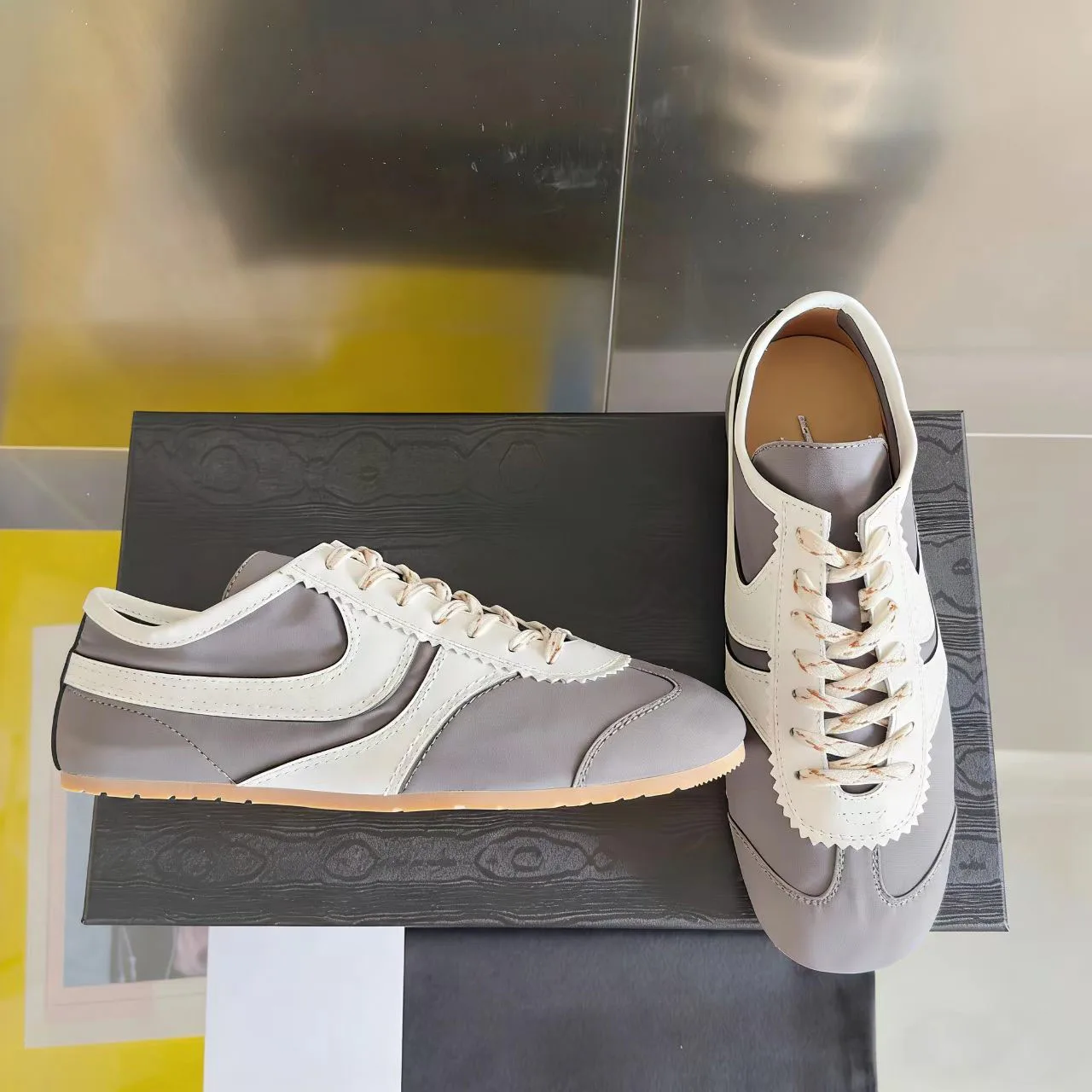 Picture 6: Unisex Nylon Leather-trimmed Sneakers Low-top Retro Shoes