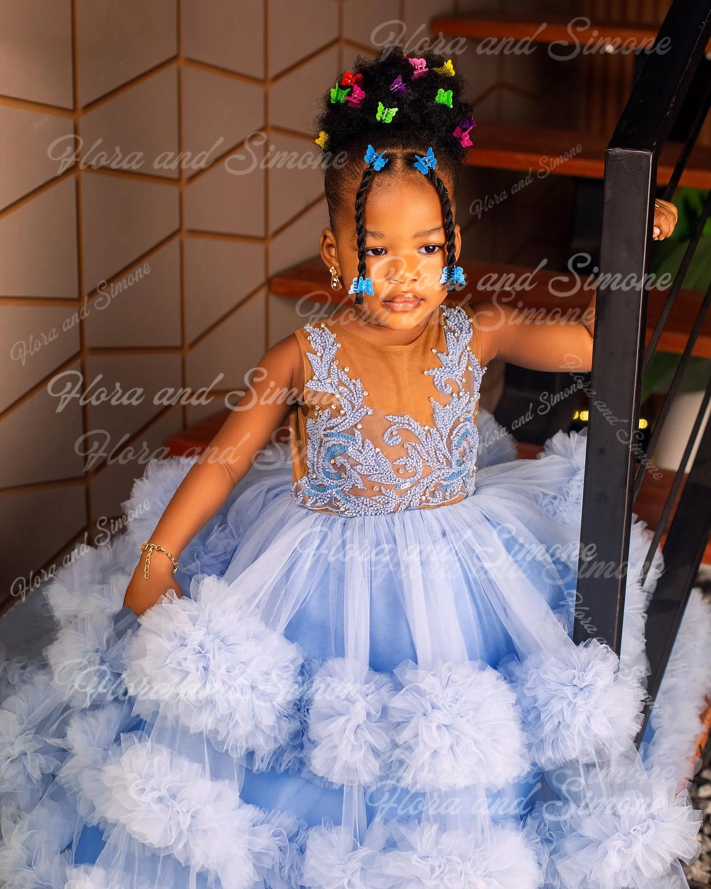 Vestido de princesa azul con flores para niña, vestido de baile personalizado con gradas de tul, vestido de niña de flores, Reina pequeña para fiesta de boda