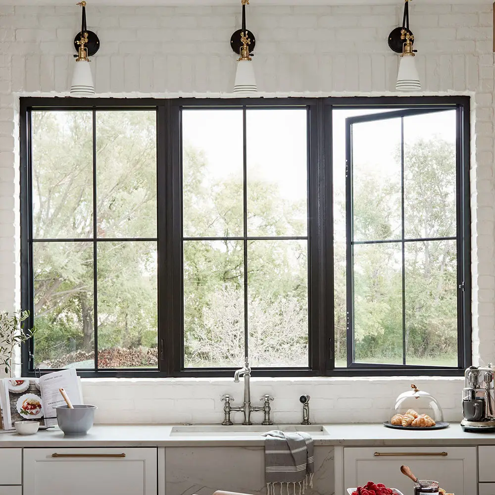 Retro Style Household Use Casement Window Durable Large Size Rainproof Hinged Windows Mosquito Prevention Design Glass Windows