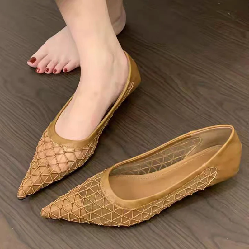 Zapatos de tacón de malla para mujer, zapatos de tacón bajo con punta estrecha, zapatos de moda, sandalias poco profundas para mujer, novedad de verano 2025, zapatos de lujo para mujer