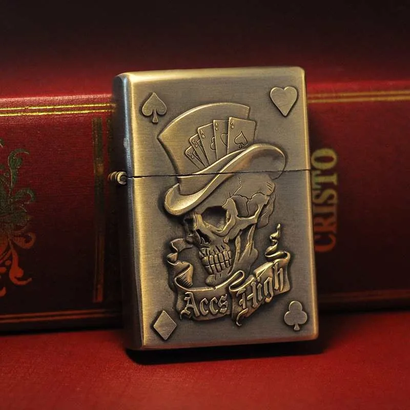 Retro Chinese Embossed Bronze Kerosiene Grinding Wheel Lighter Classic Cheap Smoking Lighter Cigarette Lighter Men's Accessories