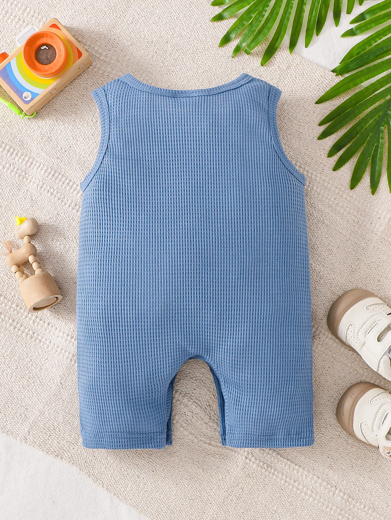 Summer Sleeveless 3D Giraffe Jumpsuit for Boys and Girls, Cute Blue Basketball Patch, Soft and Comfortable Crawling Suit