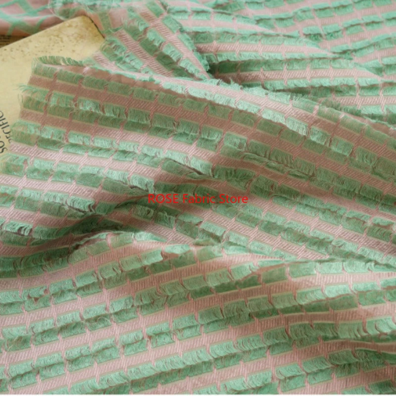 Różowo-zielona tkanina w kratę z frędzlami i frędzlami do haftu na bluzkę, spódnicę, wiosenną sukienkę, cheongsam, zasłonę, sukienkę imprezową,