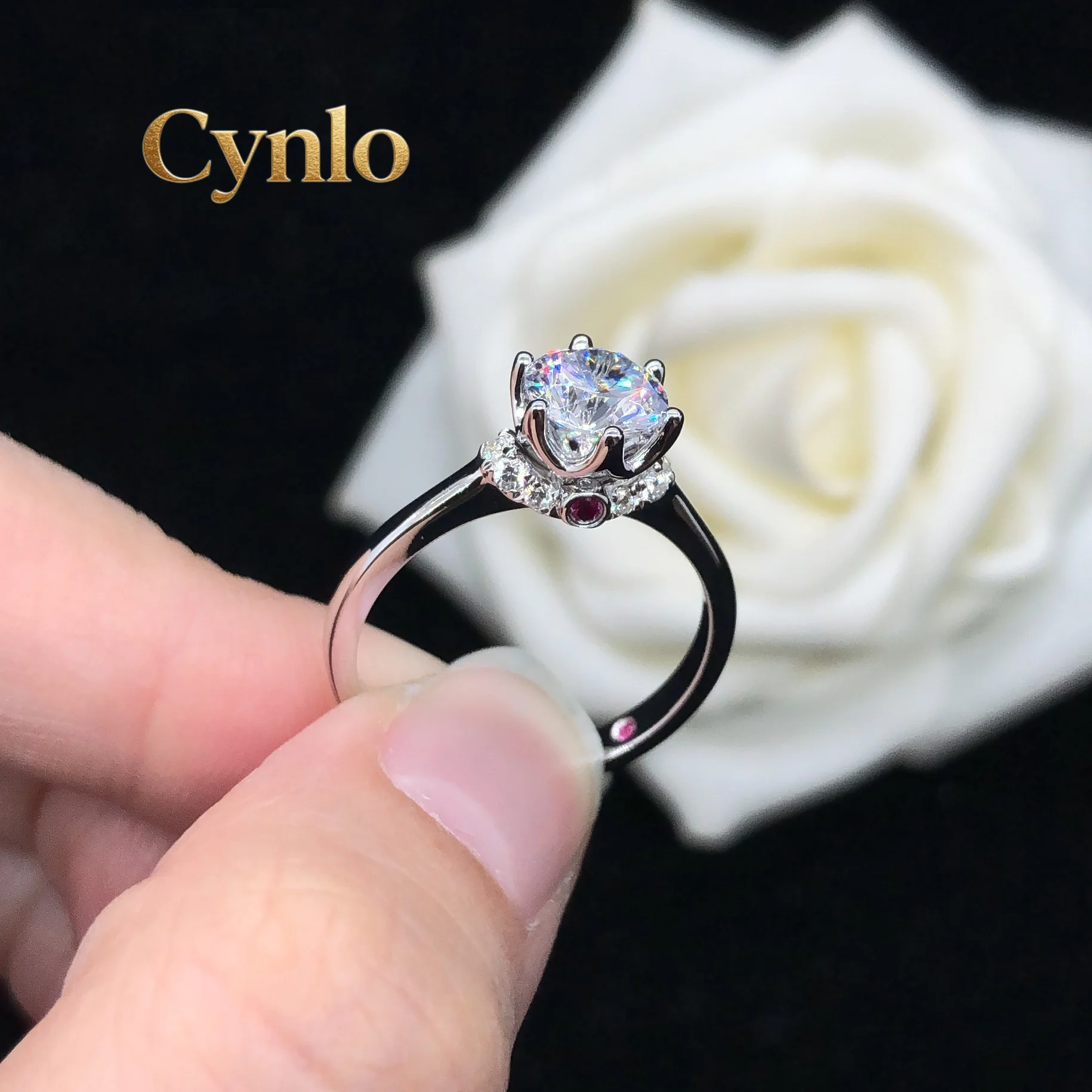 

Cynlo Jewelry Genuine 0.5Ct 5.0mm D Color VVS1 Moissanite Engagement Ring AU585 14K White Gold Ring Wedding Jewelry