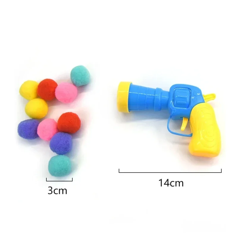 Giocattoli per gatti Giocattolo interattivo per addestramento al lancio per gattini domestici Mini giochi creativi con pistola da tiro Giocattoli con palline di peluche elasticizzate Forniture per animali domestici