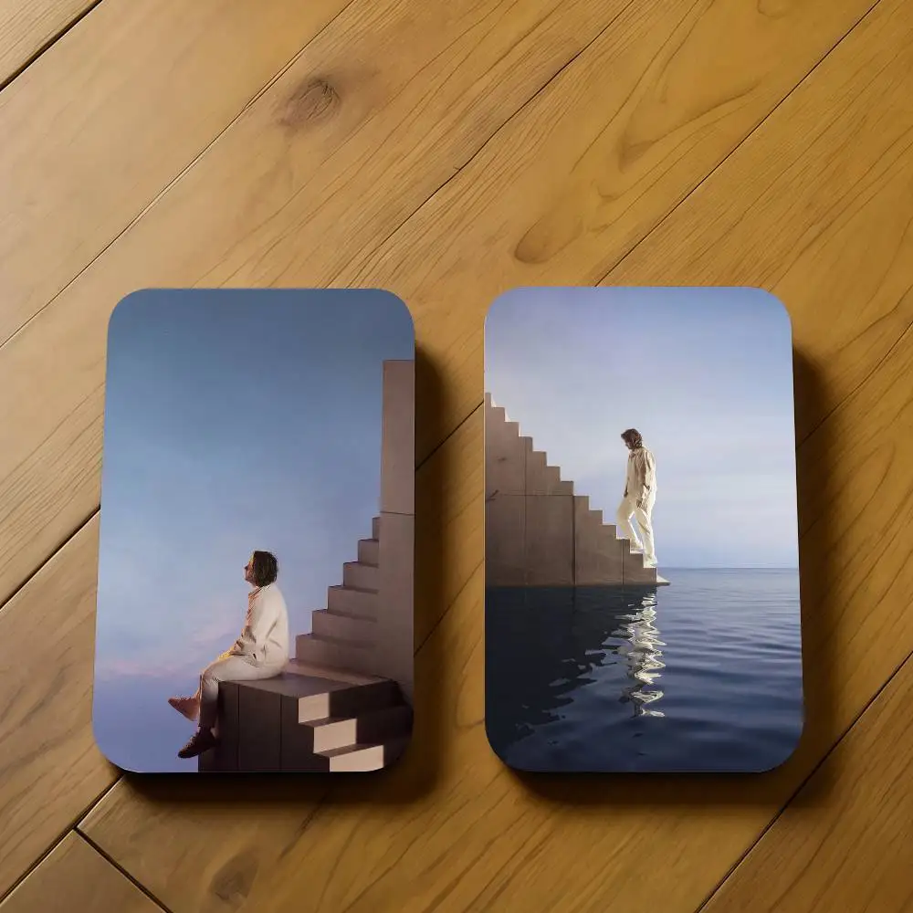 

Картхолдер Singer L-LewIs C-CapAldI All The Rest Ep, подходящий для проездных на общественный транспорт, метро и студенческих карт.