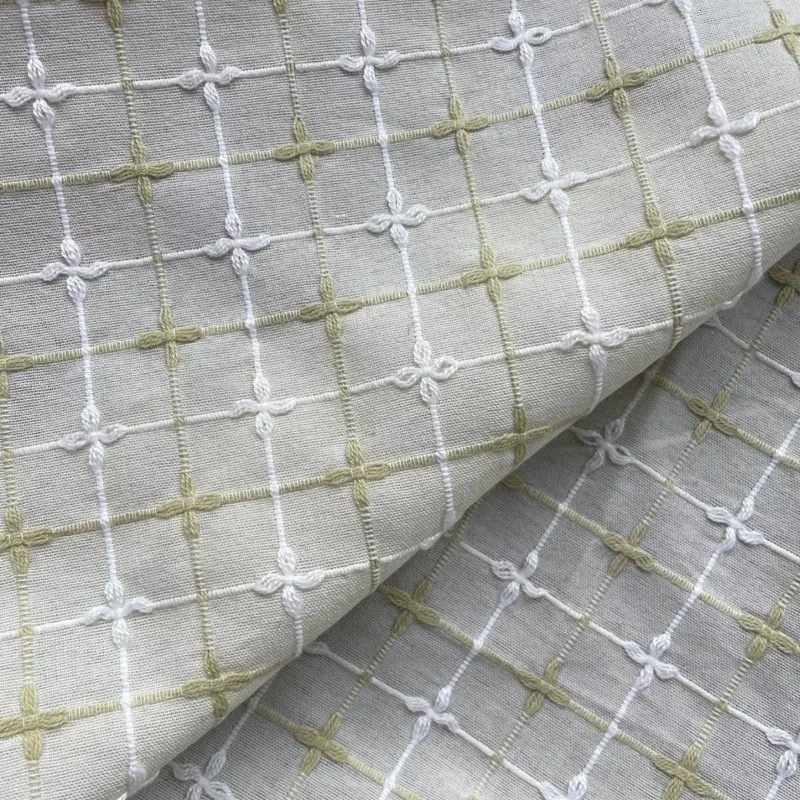 Tela de Mezcla de Poliéster y Algodón con Estampado Jacquard Floral Geométrico Teñido con Hilo Color Manzana Verde para Camisas, Vestidos, Manualidades y Prendas de Vestir