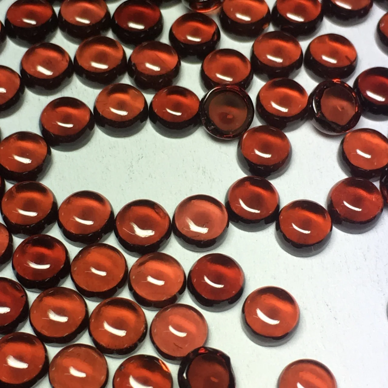 

20pcs/Lot 3MM-6MM Round Cabochon Natural Red Garnet For Jewelry Making