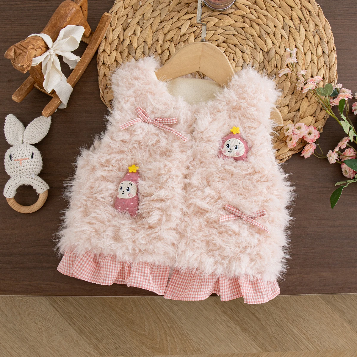 Baby Girl Pink Fluffy Vest Cute 3D Decor Ruffle Hem Hem Waistcoat Girls Winter Daily Warm Wear Fashion High Quality