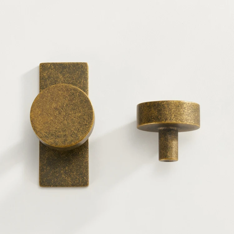 Ice Flower Antique Brass Solid Brass With Vintage Treatment Round Decorative Bottom Board Cabinet Furniture Doors Knobs