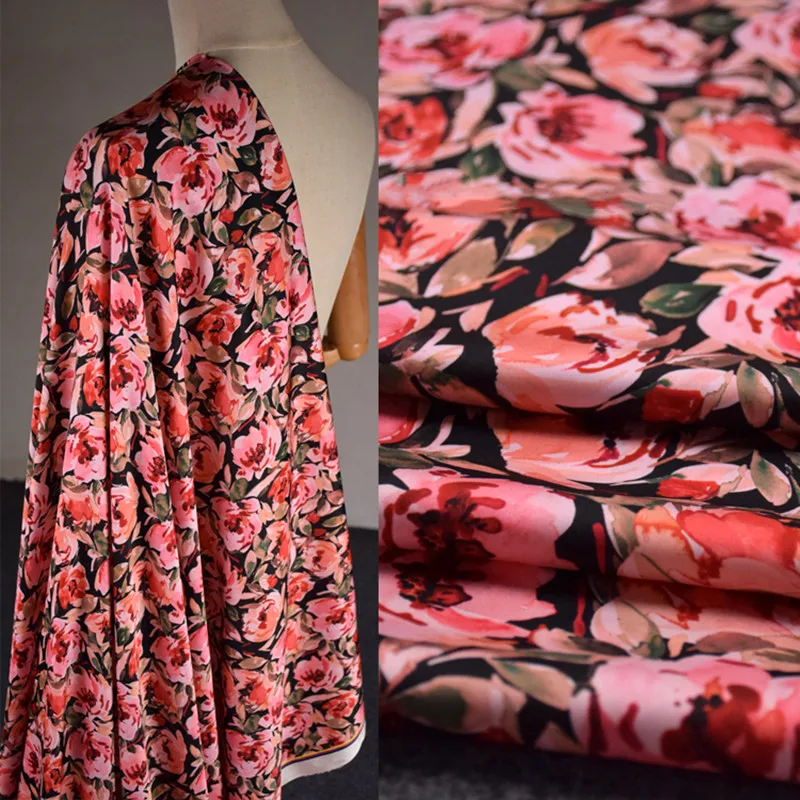 Silk Fabric for Dress and Cheongsam, Black Bottom, Big Red Flower Print, High Grade, Pajamas Material, T1843