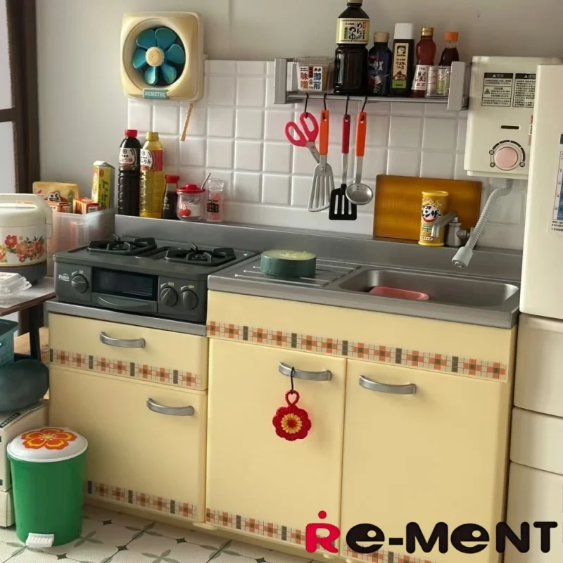 Re-Ment Showa Retro Nostalgic Kitchen Miniature Set Collectible Blind Box Dollhouse Decor Mini Cooking Appliances Food Model
