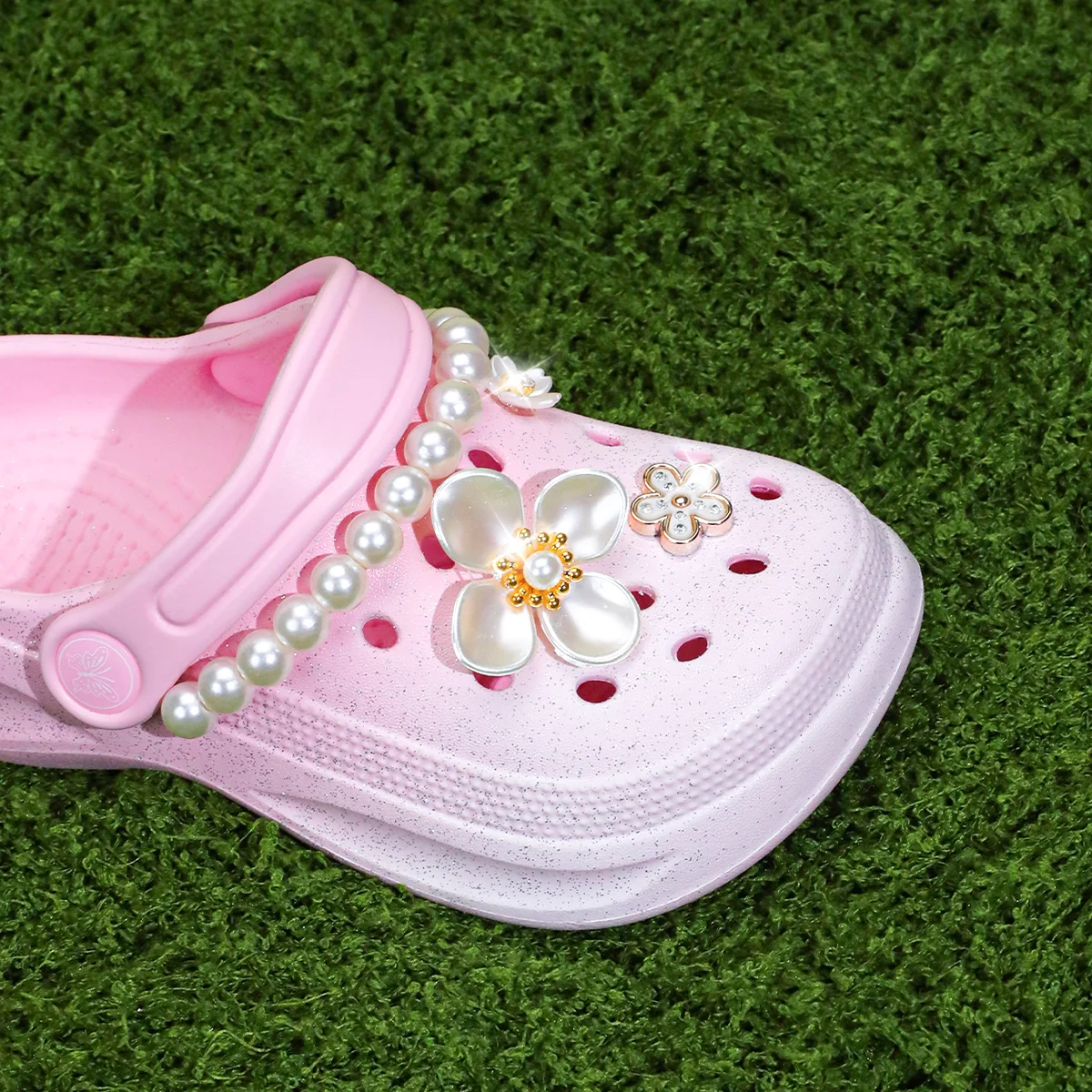 Kid's Glitter Clog and Mules, Lightweight EVA Garden Shoes, Non-Slip Sandals, Breathable Slip-On Shoes for Indoor Outdoor 168