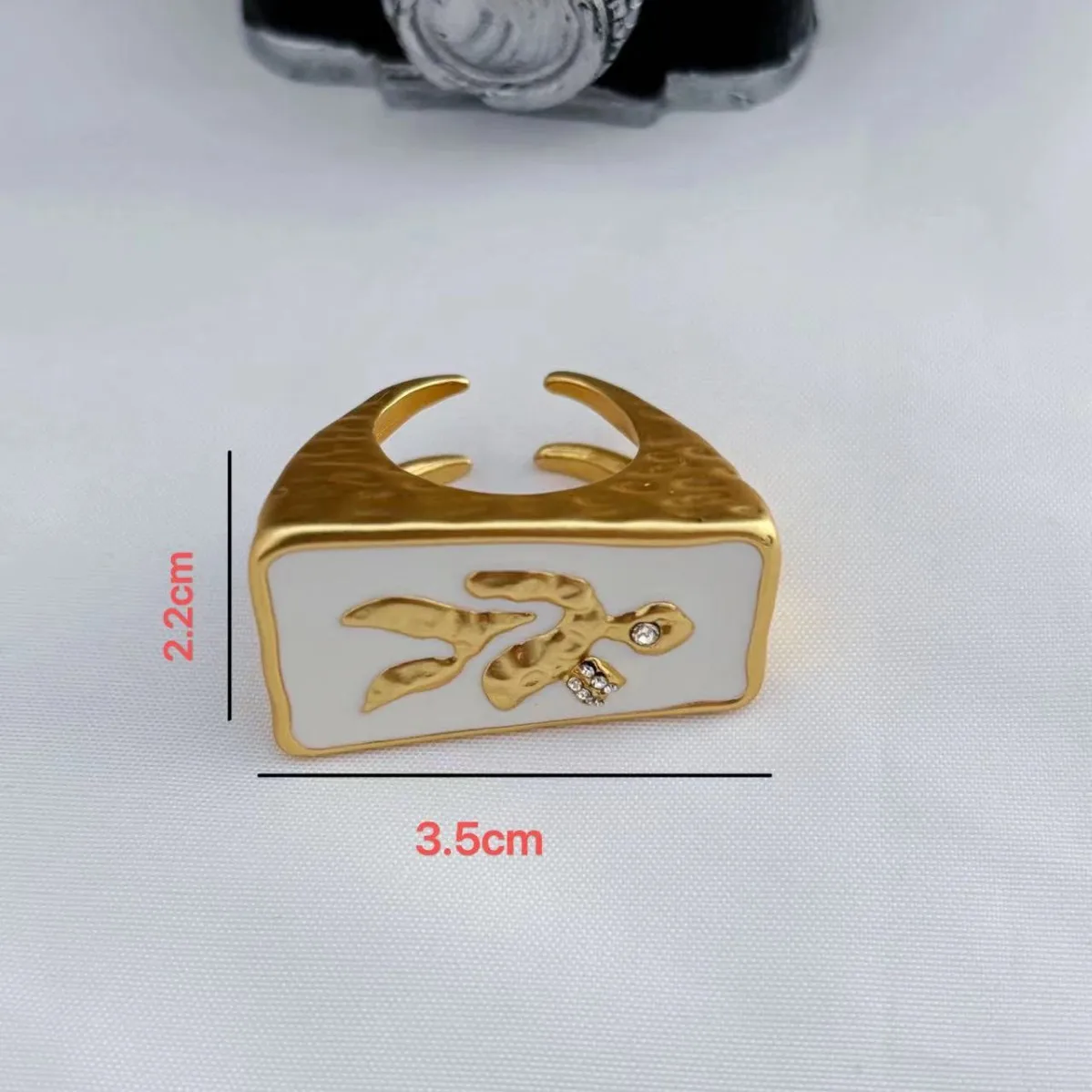 أقراط كلاسيكية أوروبية وأمريكية عتيقة، مينا فيروزي، حلقات أذن نحاسية باروكية