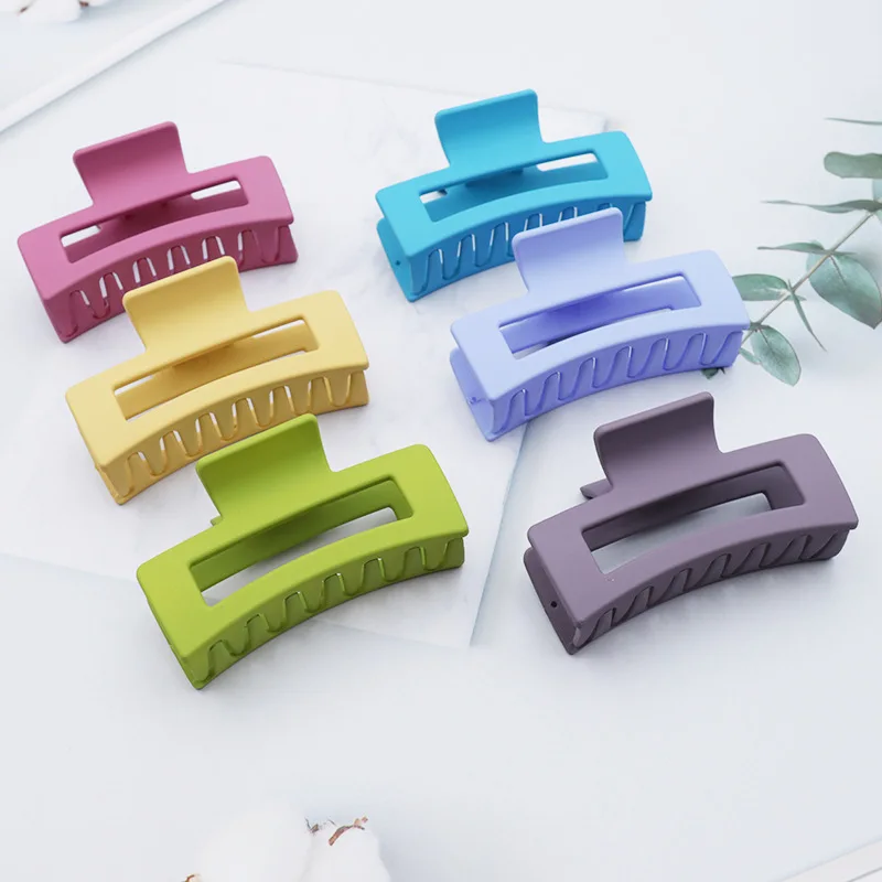 New Korean Solid Color Claw Clips for Women Tough Plastic Hair Claws Large Size Hairpin Crab Hair Clips Fashion Hair Accessories