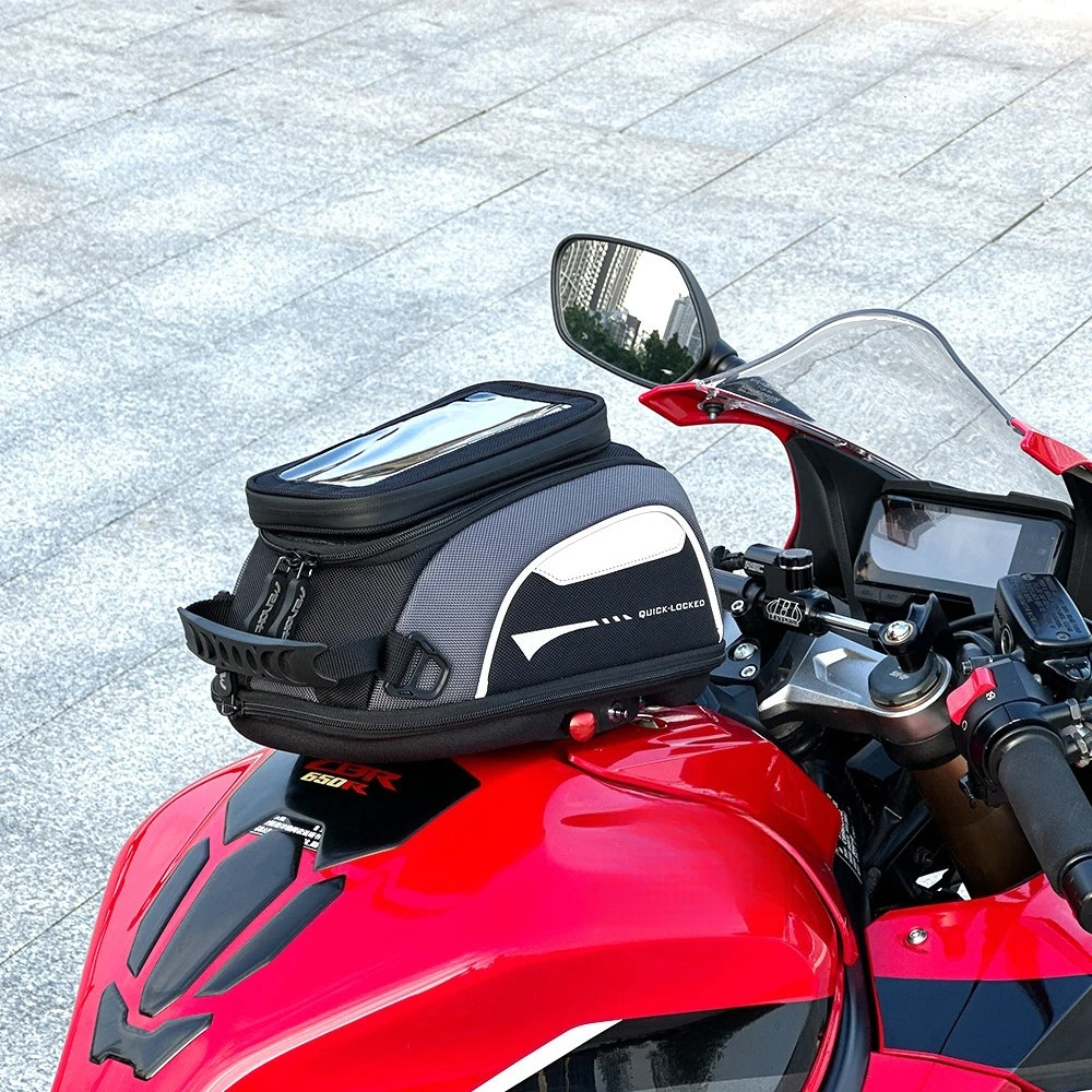 For HONDA CB600F CB750 CB1300 CBR900RR CB1000R DN01 Hornet 600/ABS Motorcycle Tank Bag Quick Lock Waterproof Luggage Backpack