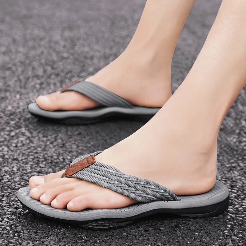 Soft Home Slippers Summer Indoor Skid Proof Bathroom Slippers  Men Flip Flops Flat Shoes