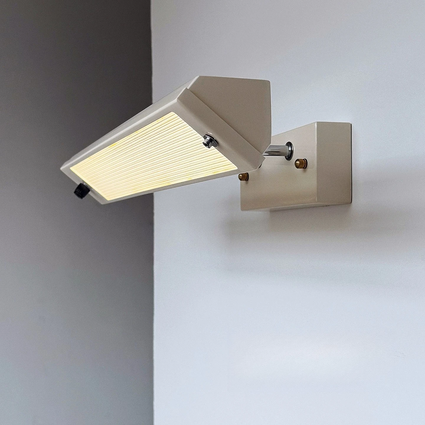 Retro White Mirror Headlight with Switch, Dimmable