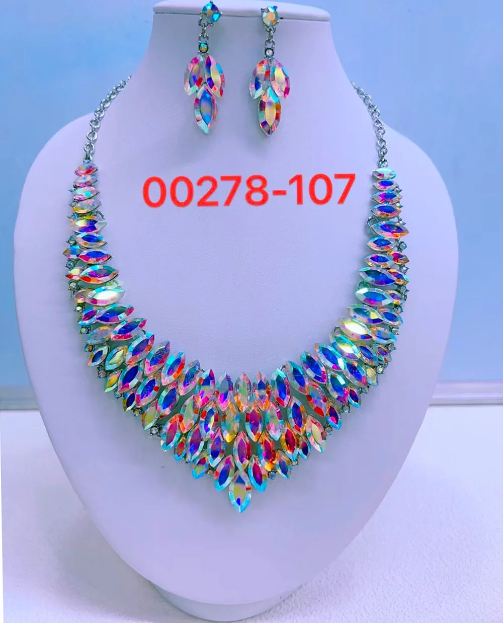 Fashion Jewelry Sets for Women Earrings And Necklace Set Stylish And Elegant Accessory Combo