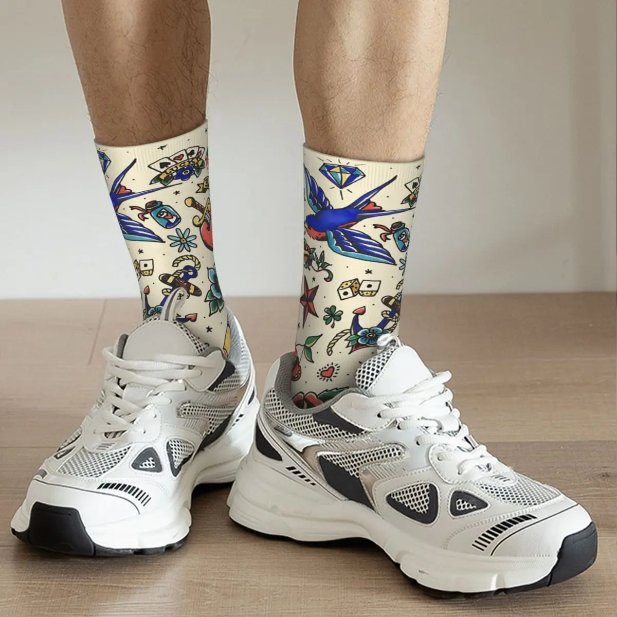 خمر النمط التقليدي فراشة الوشم جوارب Kawaii الجوارب الخريف عدم الانزلاق الجوارب الكبار الرجال الجري تنفس الجوارب