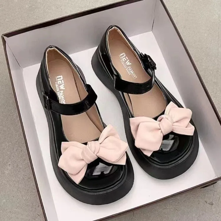 Kawaii Bowknot białe Lolita buty damskie 2024 na platformie Mary Janes styl japoński lakierowana skóra Jk buty na platformie