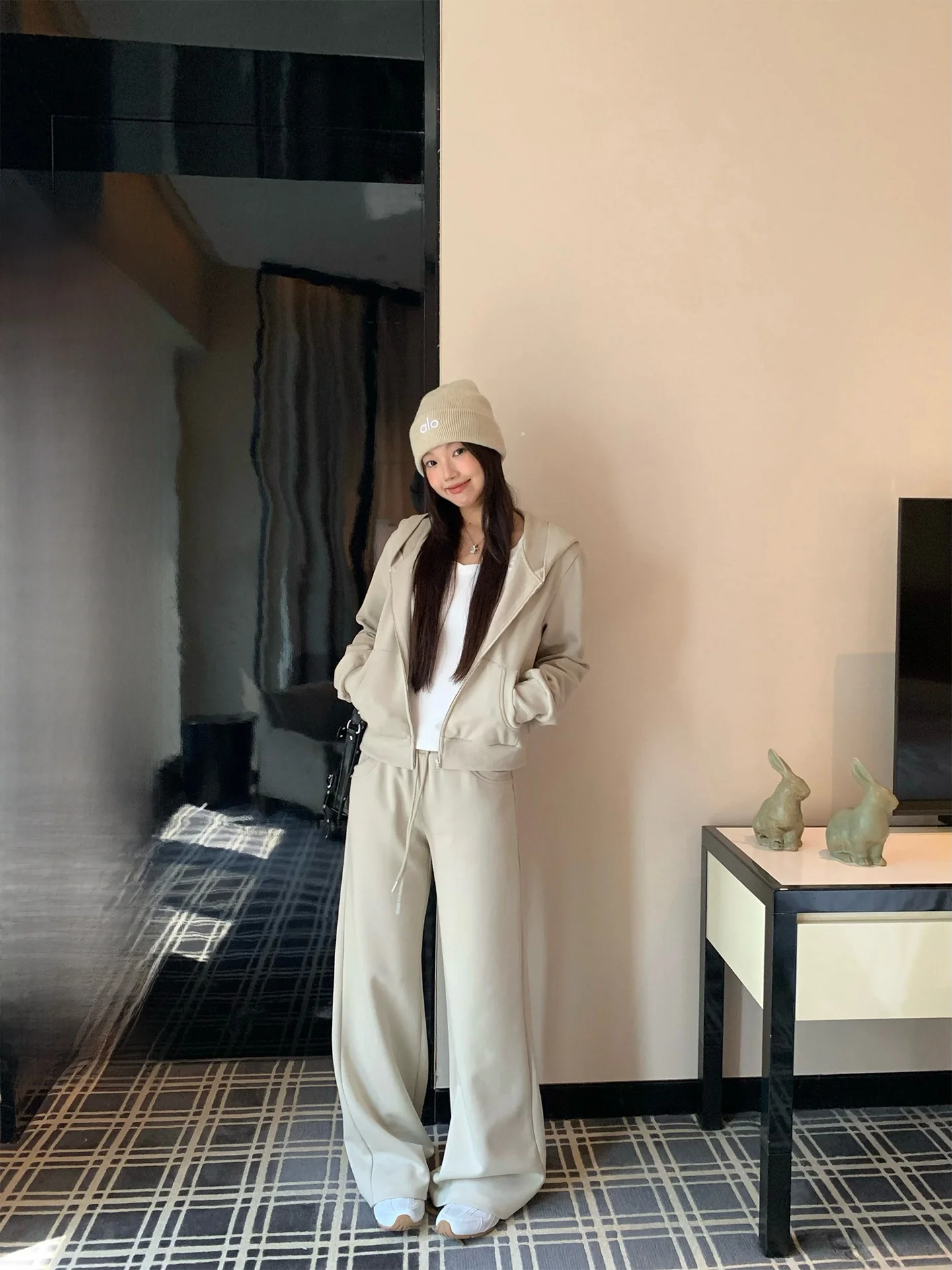 

Осенний комплект из двух предметов: повседневные брюки и тонкая верхняя одежда с капюшоном, женский костюм с высокой талией, длинные брюки, удлиненная куртка