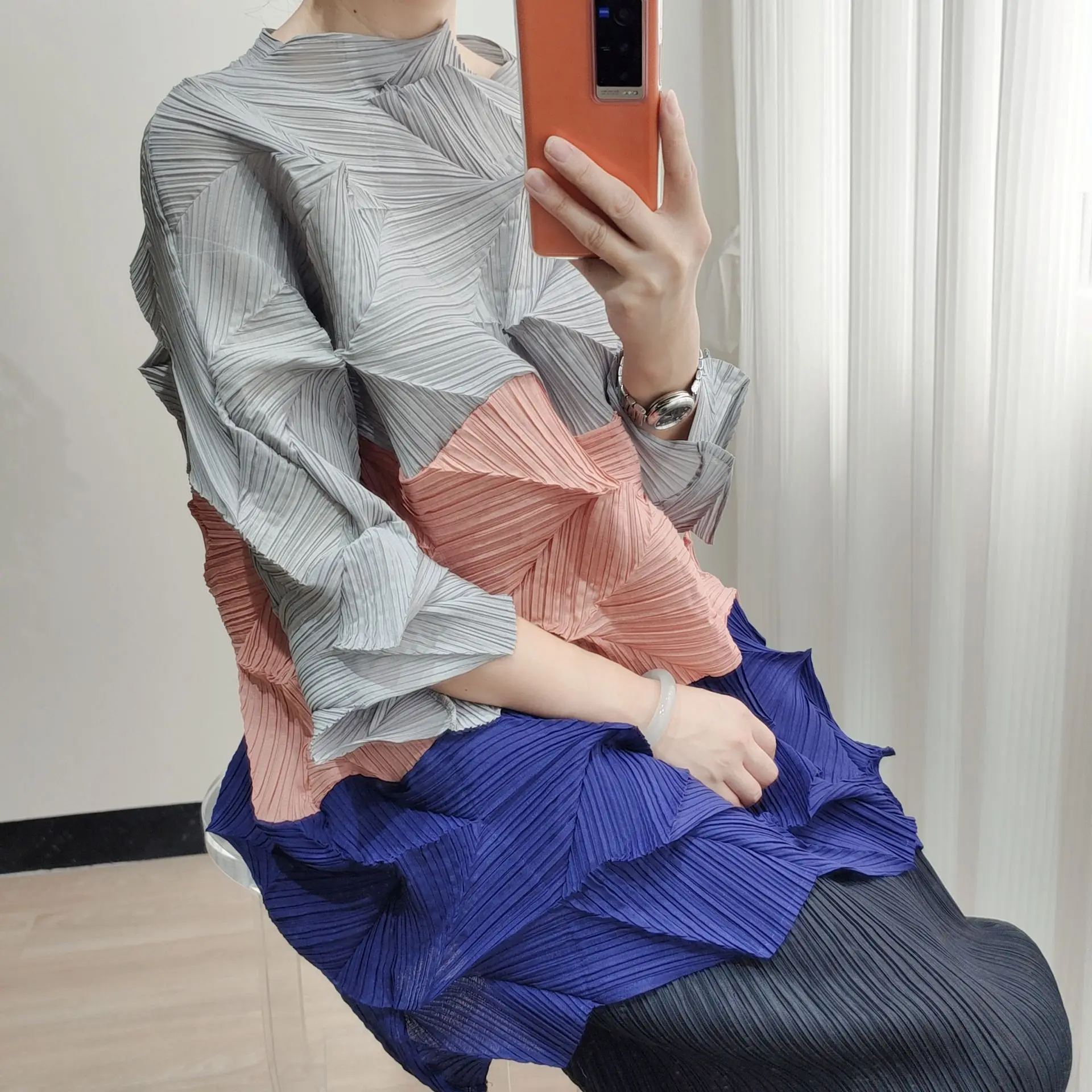 ALSEY Miyake Fashion Loose Diamond Pleated Simple Fashion T-shirt for Women Fall Spring New Color Blocking Long Sleeve Long Tops