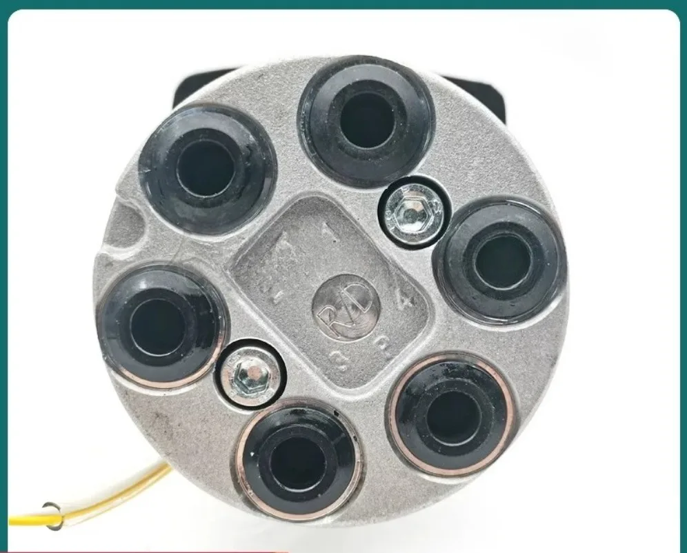 Excavator for Doosan Daewoo DH150 220 300-5 Hyundai 200-5 joystick handle pilot valve Assembly