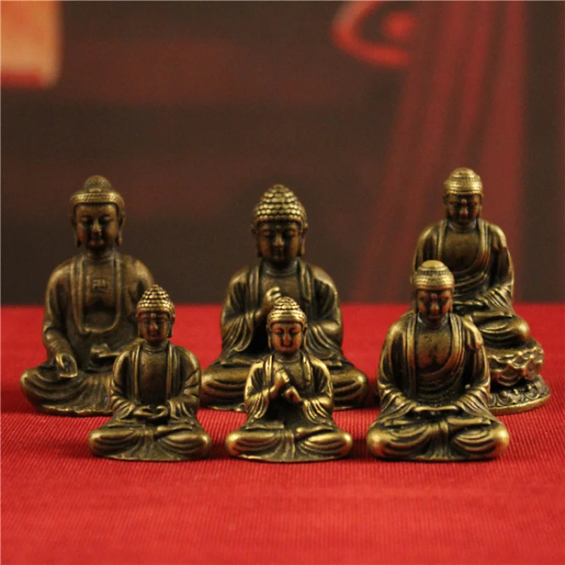 Pure copper Shakyamuni ornament, portable solid brass small statue, Dainik pocket Buddha