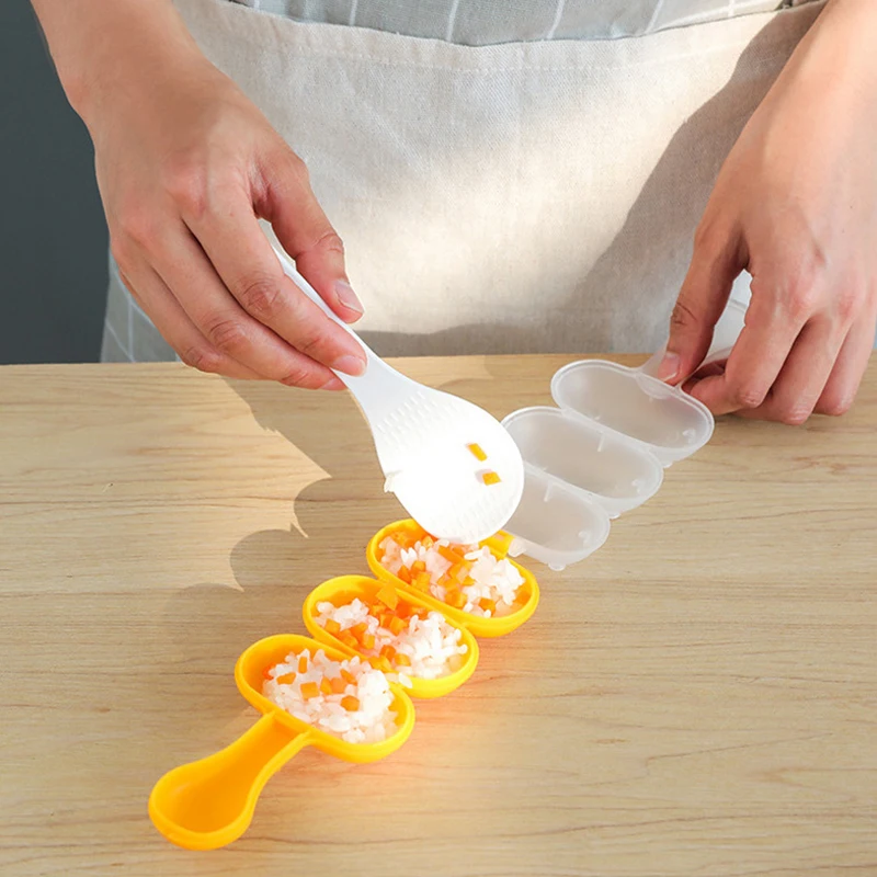 New【3 Grids Rice Ball Mold With Spoon DIY Sushi Maker Mould Kitchen Bento Gadgets Accessories-Random Color】