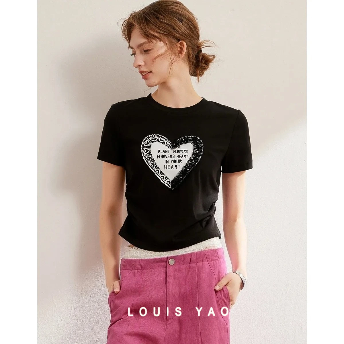 

LOUIS YAO, новая облегающая женская футболка, лето 2022, топы с милым узором в форме сердца, кружевные футболки с короткими рукавами и бусинами для ногтей