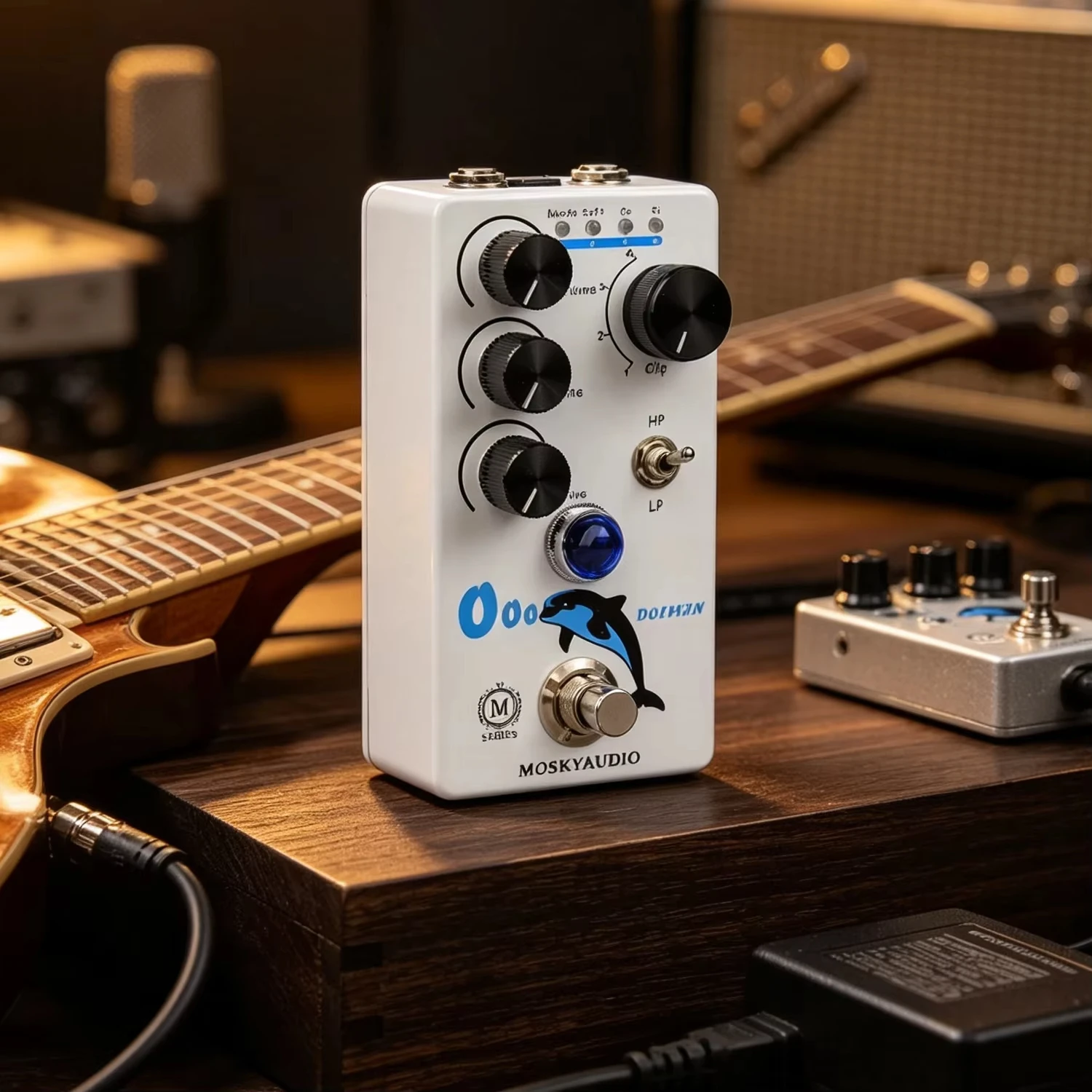 MOSKY DOLPHIN High Gain Distortion Overdrive Pedal, Portable Effects Pedal for Electric Guitar & Bass