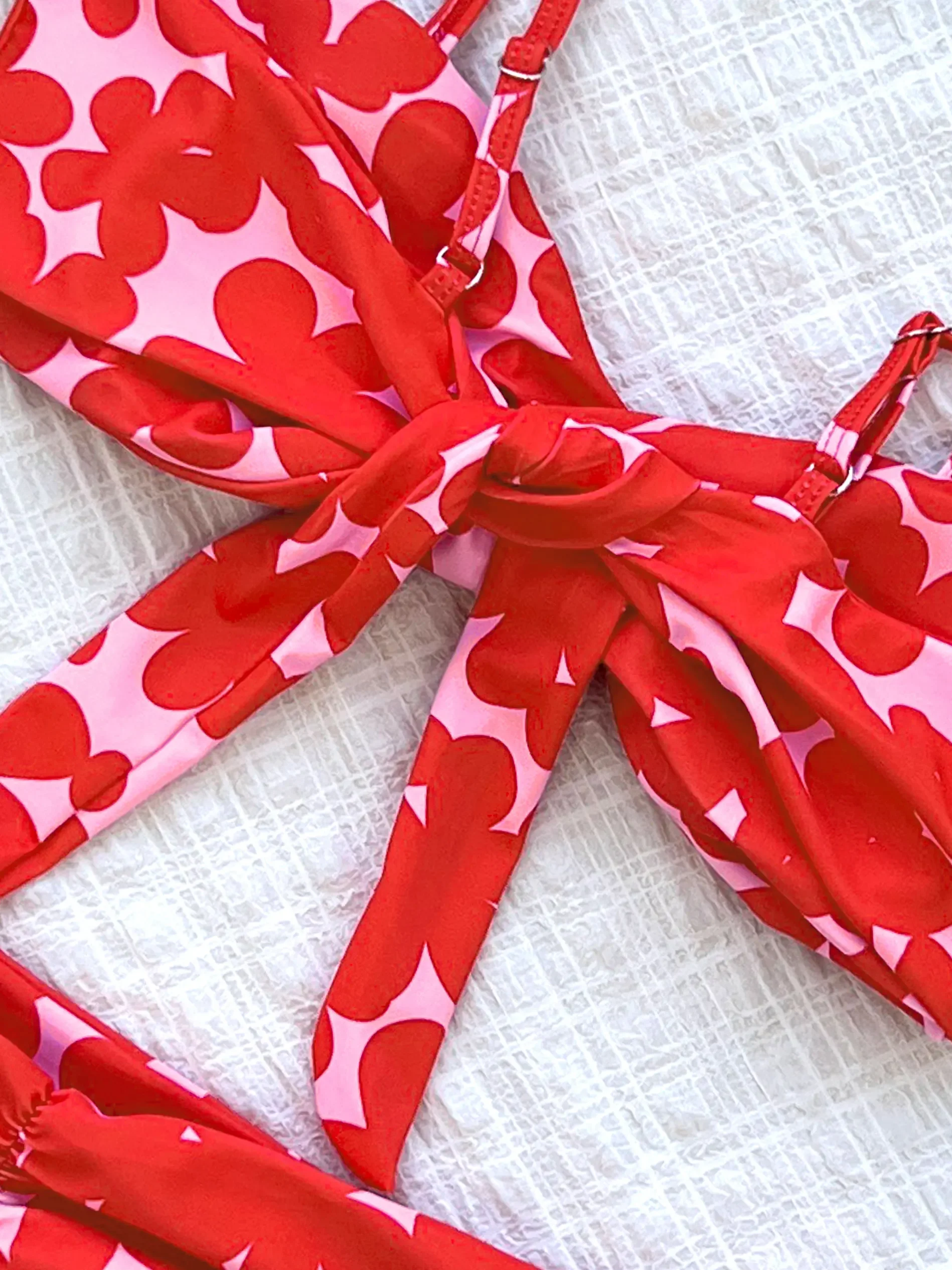 2025 heißer Verkauf Schulter Rüschen Bikini Frauen Badeanzug Sexy Mode Rot Druck Biquini Dame Badeanzug Bademode Weibliche Bademode