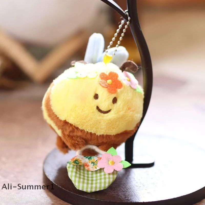 【E】1 Piece Kawaii Cute Flower Basket Little Bee Doll Plush Toy Keychain Pendant Children's Backpack Accessories Holiday Gifts