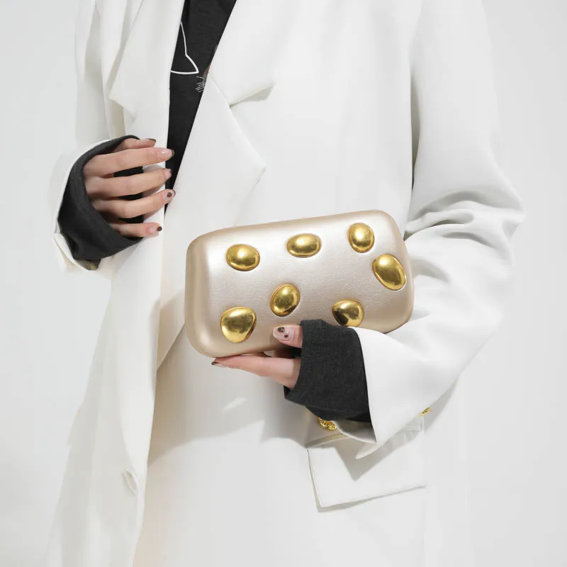 

Summer PVC Solid Color Hasp CHAINS Crossbody Bags Design Sense Niche Women's Handbags High Quality Sweet Affordable Luxury Bags