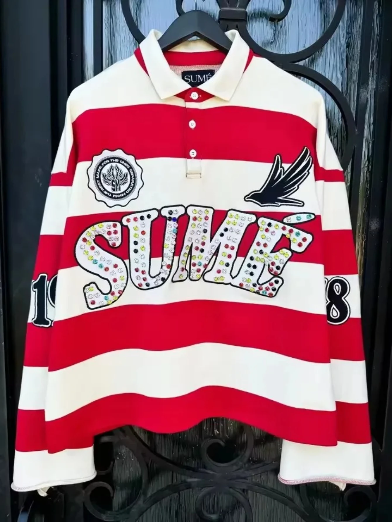 2025 new men and women lapel stripes red and white long-sleeved T-shirt printed alphanumeric figure iron diamond sweatshirt