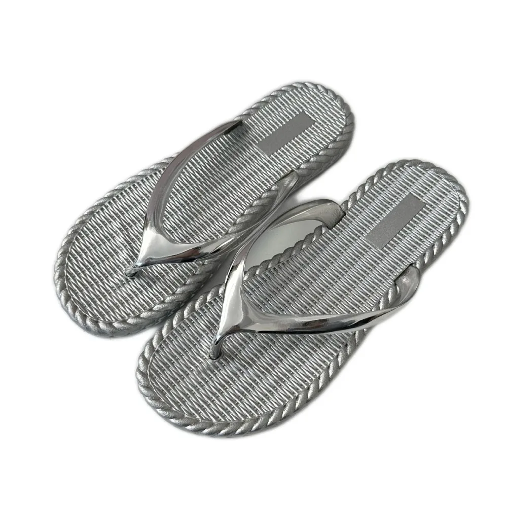 

Fashion Holiday Silver Glossy Flip Flops Waterproof Flat Seaside Sandals Shoes Non-Slip Vacation Beach Slippers Outdoor
