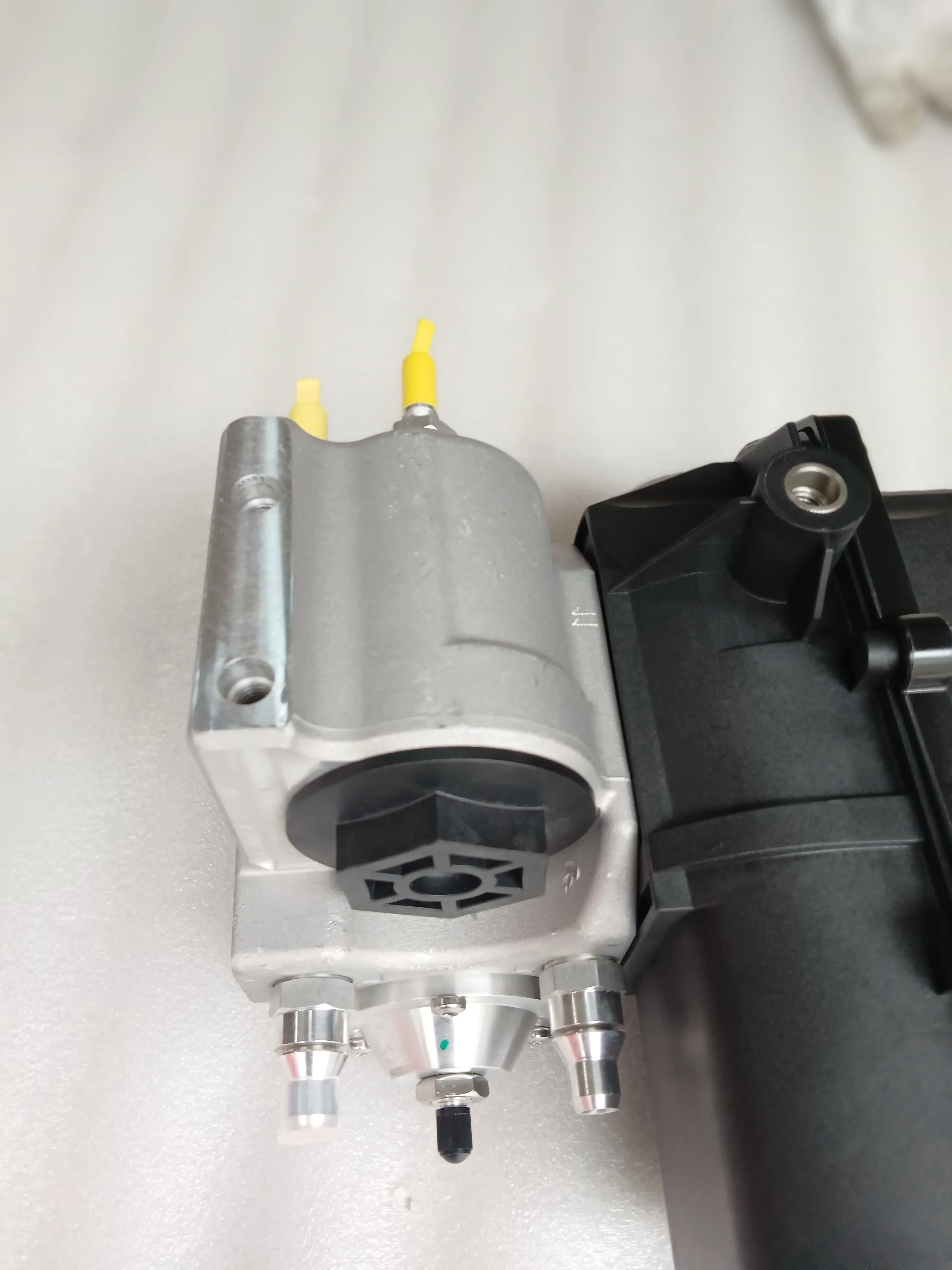 AdBlue 0001401578 アクトロス アテゴ MP2 MP3 ドージングポンプ A0001401578 尿素ポンプ