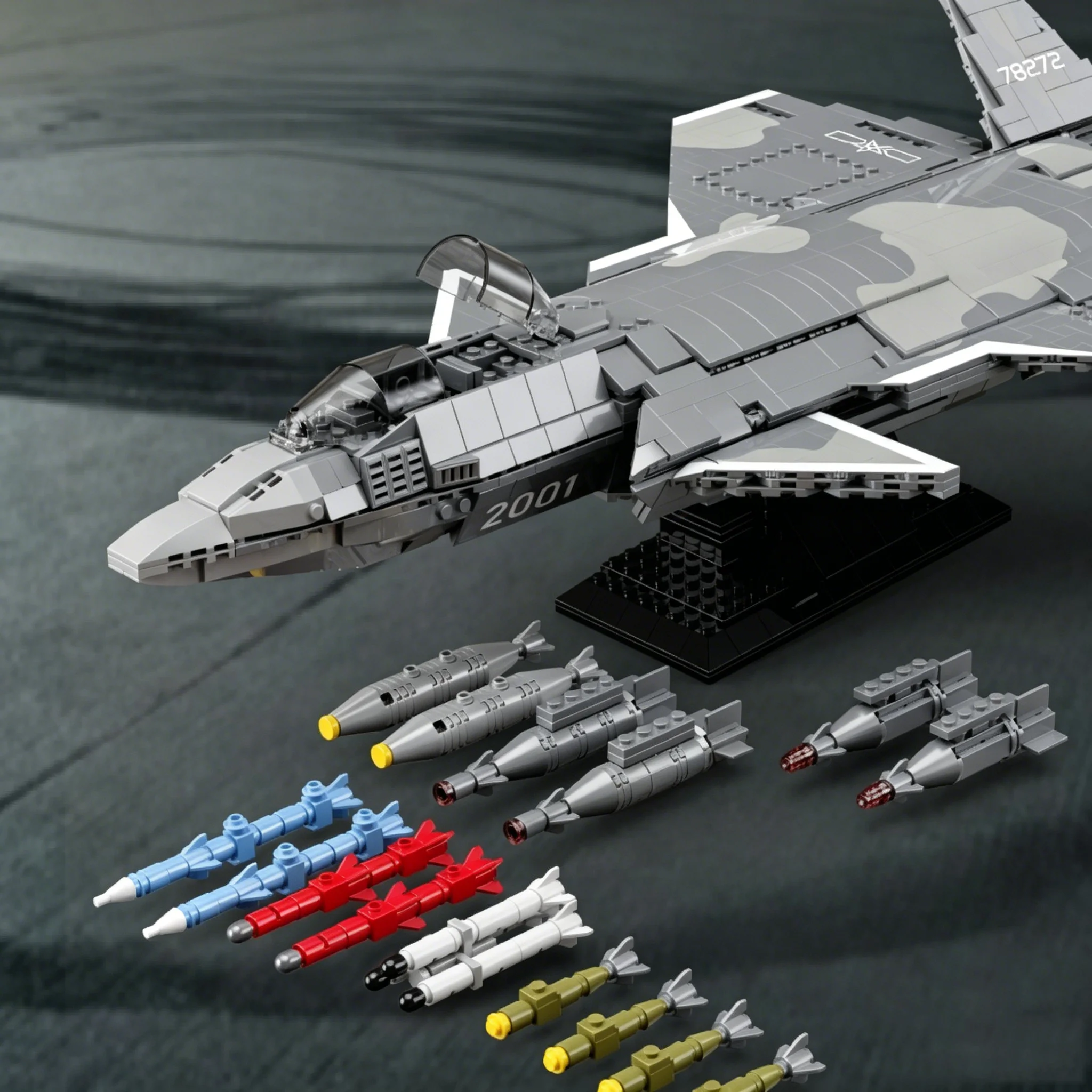 

1911PCS J-20 Stealth Fighter Building Blocks Air Force Aircraft Model Bricks With Display Stand Figure Desktop Ornament Diy Toy