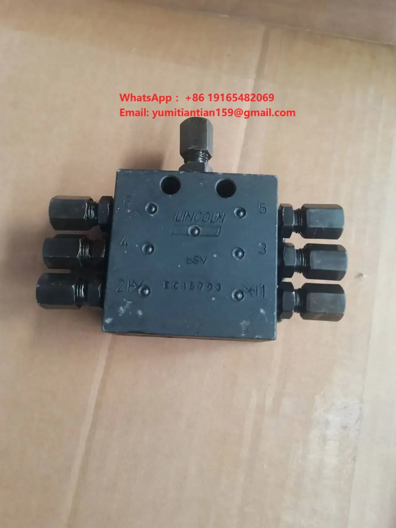 Concrete Pump Spare Parts Distributor Eight Outlets with Connectors for Zoomlion Concrete Pump